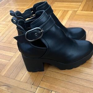 Black Chunky Booties
